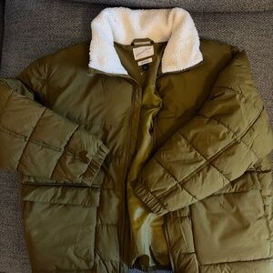 forest green puffer jacket